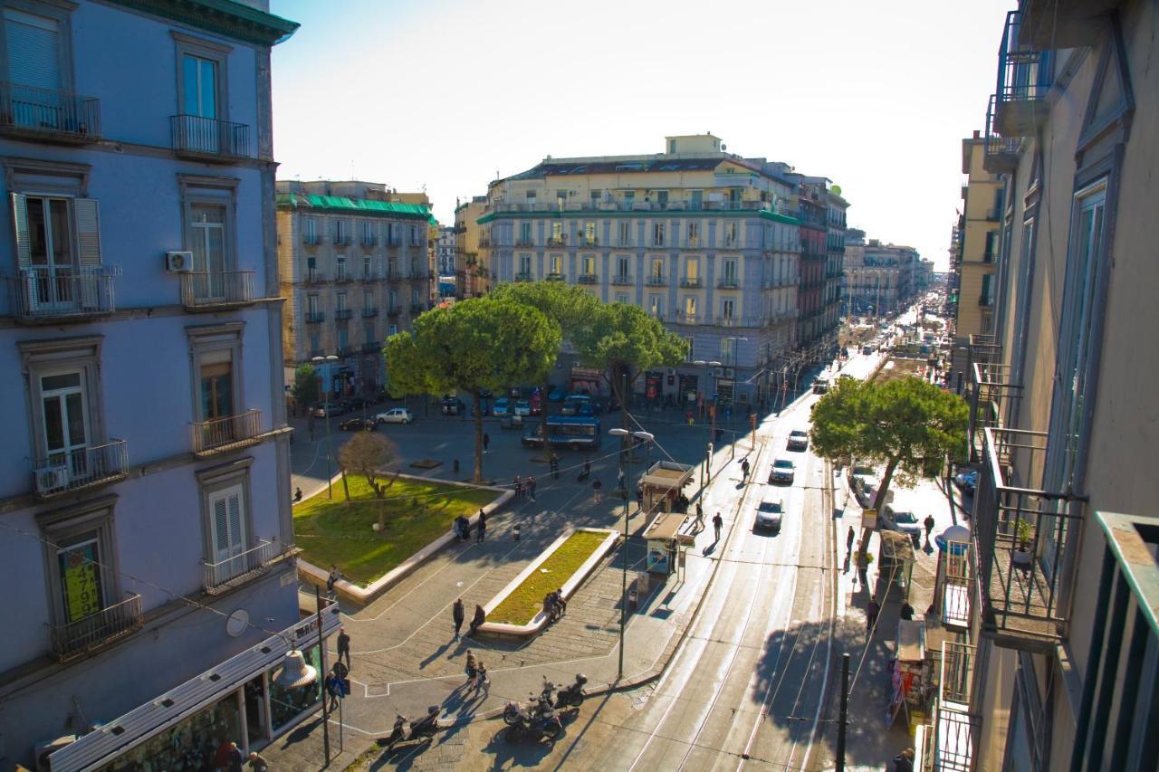 Gold94 Panzió Nápoly Kültér fotó
